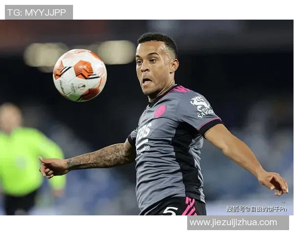 足球球星传奇人生全纪录 从崛起到巅峰再到传奇落幕的故事